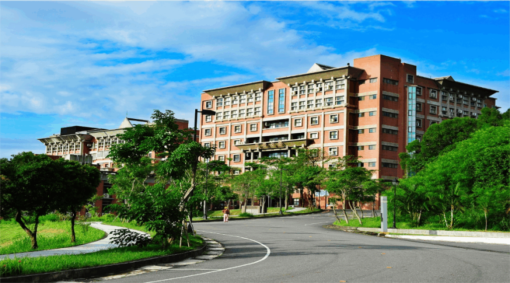 國立高雄師範大學
Đại học Sư phạm Quốc lập Cao Hùng